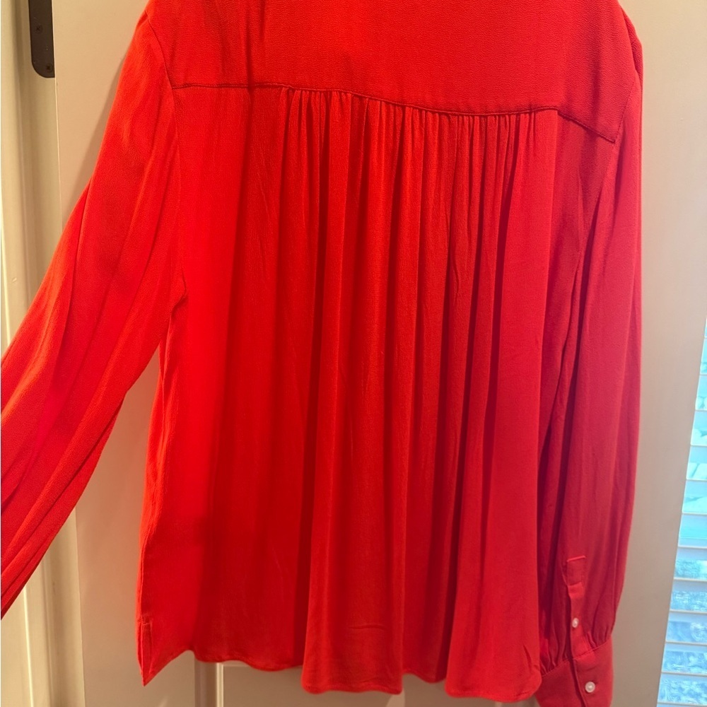 Banana Republic Women's Hot Red Flowy Blouse like new L - Picture 3 of 3